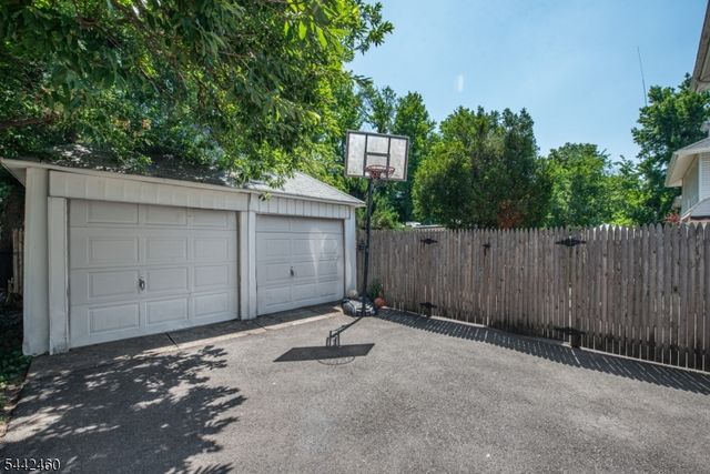 975 Maurice Ave, Rahway City, NJ 07065