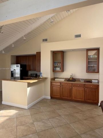 621 Lyons Rd 9201, Coconut Creek, FL 33063