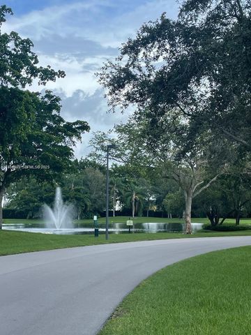 621 Lyons Rd 9201, Coconut Creek, FL 33063