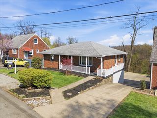 498 Taylor, N Versailles, PA 15137