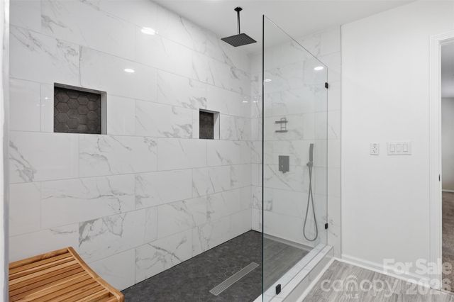 3902 Larkhaven Village Drive, Charlotte, NC 28215