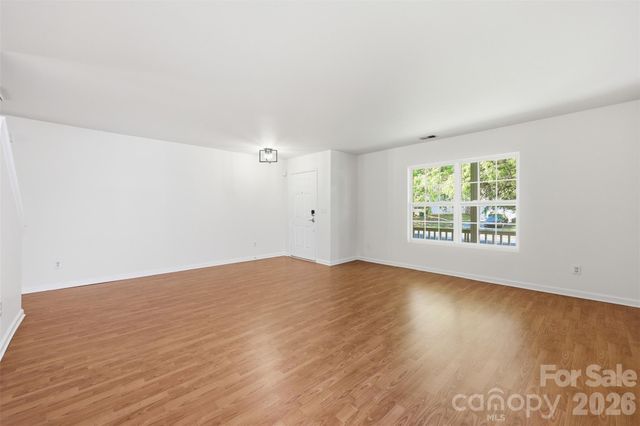 3902 Larkhaven Village Drive, Charlotte, NC 28215