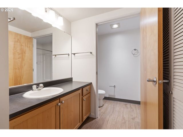 701 COLUMBIA St 314, Vancouver, WA 98660