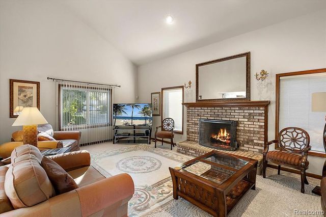 46850 Barbara Drive, Macomb, MI 48044