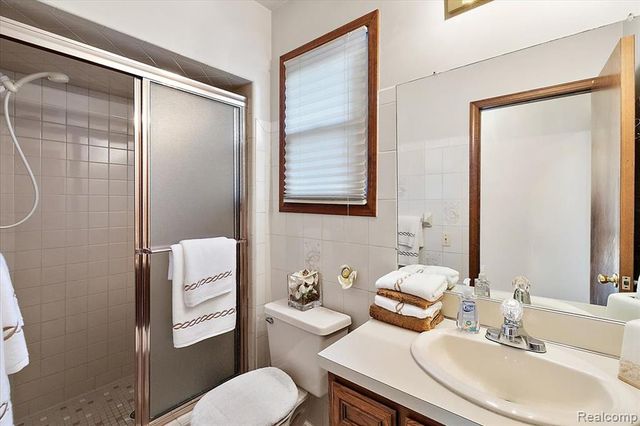 46850 Barbara Drive, Macomb, MI 48044