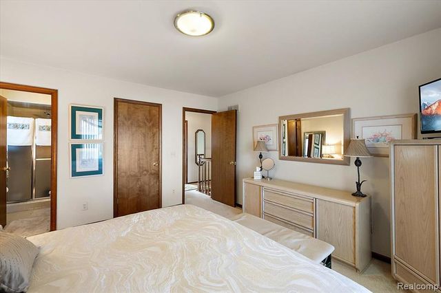 46850 Barbara Drive, Macomb, MI 48044