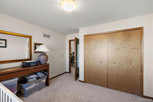 46850 Barbara Drive, Macomb, MI 48044