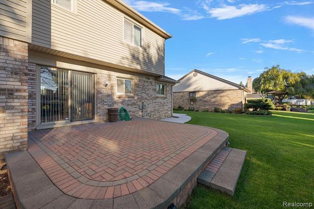 46850 Barbara Drive, Macomb, MI 48044
