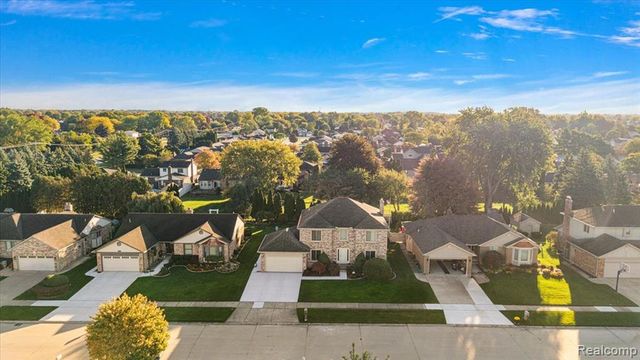 46850 Barbara Drive, Macomb, MI 48044