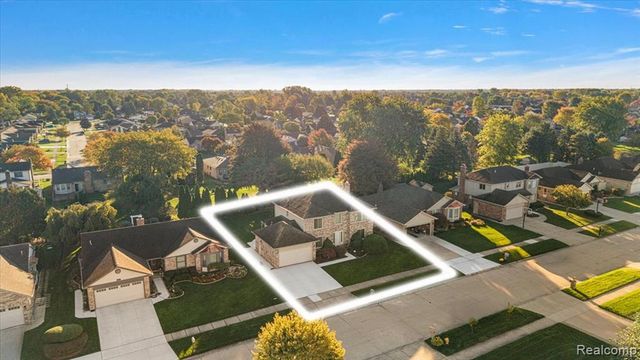 46850 Barbara Drive, Macomb, MI 48044