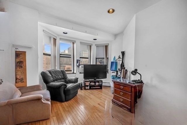 77 E Berkeley St 4, Boston, MA 02118