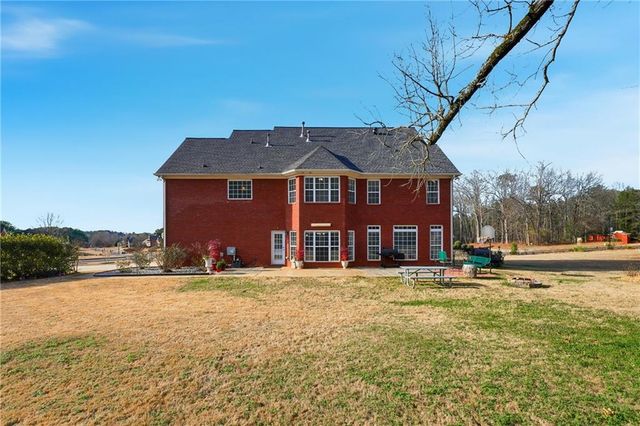 100 Saint Clair Court, Fayetteville, GA 30214