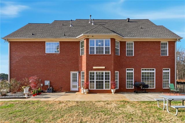 100 Saint Clair Court, Fayetteville, GA 30214