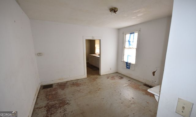 68 Poplar Street, Porterdale, GA 30014