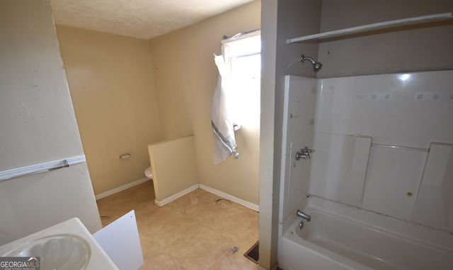 68 Poplar Street, Porterdale, GA 30014