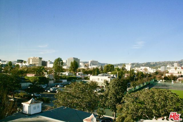 304 S Elm Drive 303, Beverly Hills, CA 90212