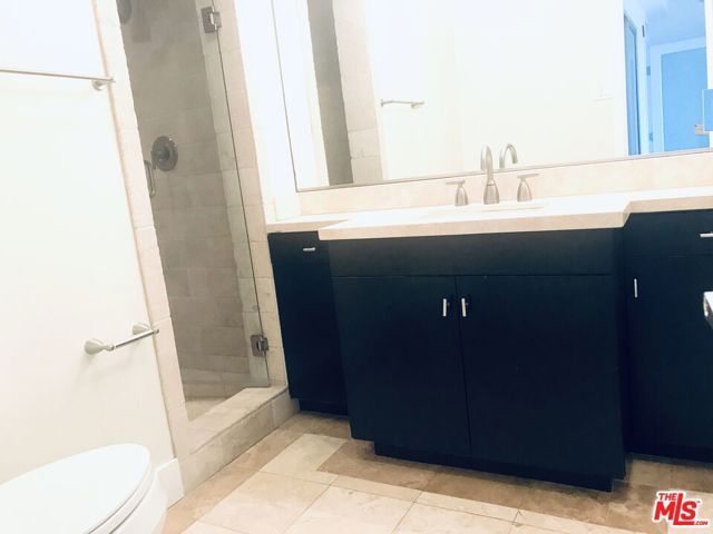 304 S Elm Drive 303, Beverly Hills, CA 90212