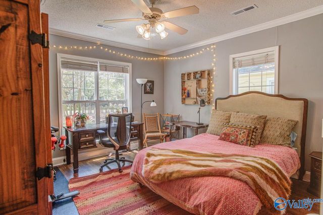 1605 Mccullough Avenue NE, Huntsville, AL 35801