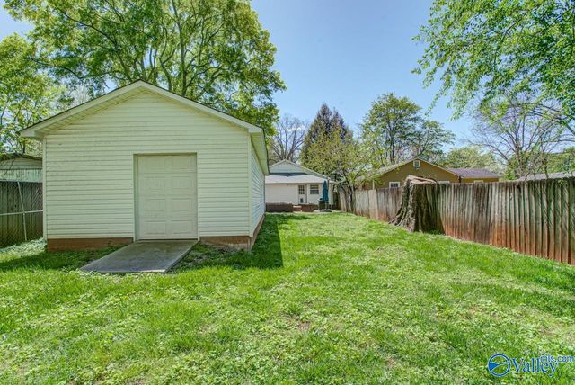 1605 Mccullough Avenue NE, Huntsville, AL 35801