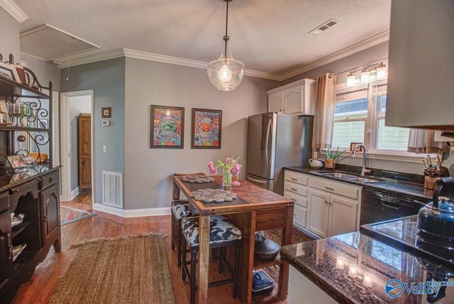 1605 Mccullough Avenue NE, Huntsville, AL 35801