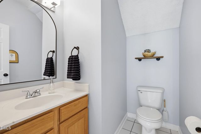 108 Aldeburgh Court, Holly Springs, NC 27540