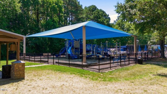 108 Aldeburgh Court, Holly Springs, NC 27540