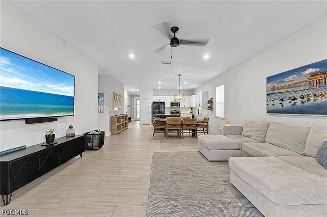 9214 Bexley DR, Fort Myers, FL 33967