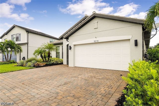 9214 Bexley DR, Fort Myers, FL 33967