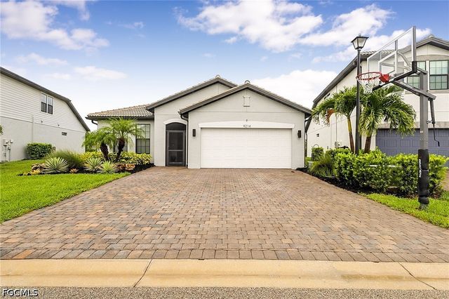 9214 Bexley DR, Fort Myers, FL 33967