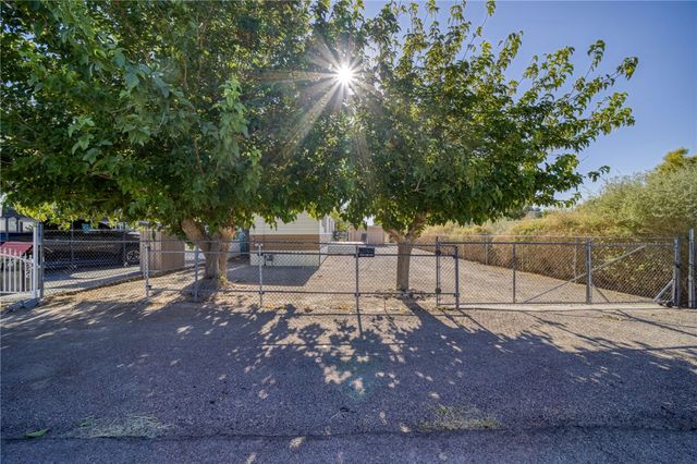 10569 S Tin Lane, Mohave Valley, AZ 86440