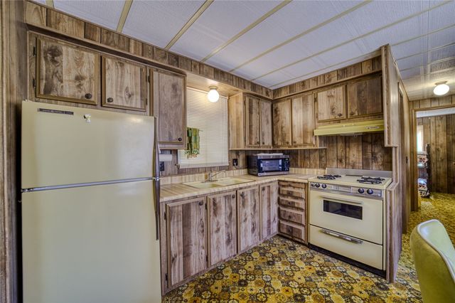 10569 S Tin Lane, Mohave Valley, AZ 86440