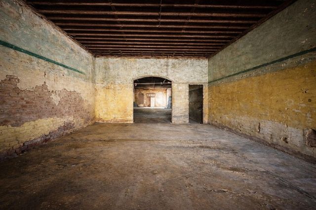 115 & 117 S Fulton Street, Wharton, TX 77488