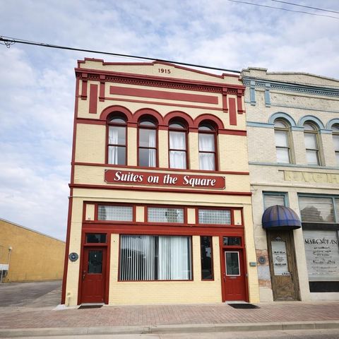 115 & 117 S Fulton Street, Wharton, TX 77488