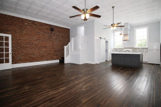 115 & 117 S Fulton Street, Wharton, TX 77488