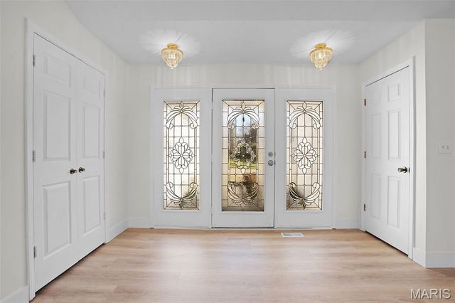 2060 Lost Meadow Drive, St Charles, MO 63303