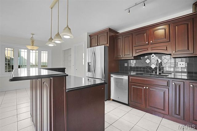 2060 Lost Meadow Drive, St Charles, MO 63303