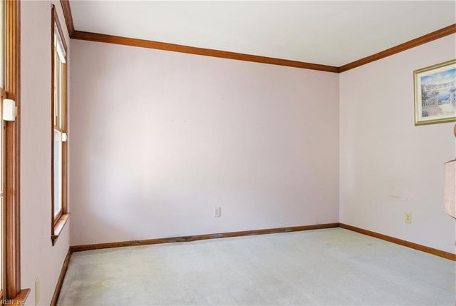 300 Golden Maple CT, Virginia Beach, VA 23452