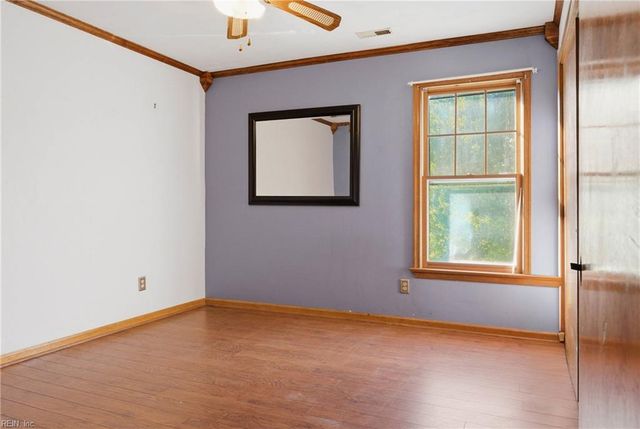 300 Golden Maple CT, Virginia Beach, VA 23452