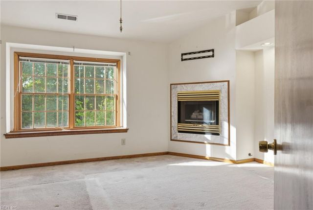 300 Golden Maple CT, Virginia Beach, VA 23452