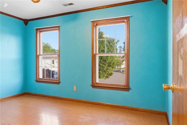 300 Golden Maple CT, Virginia Beach, VA 23452