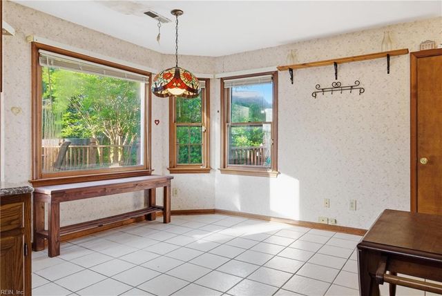 300 Golden Maple CT, Virginia Beach, VA 23452