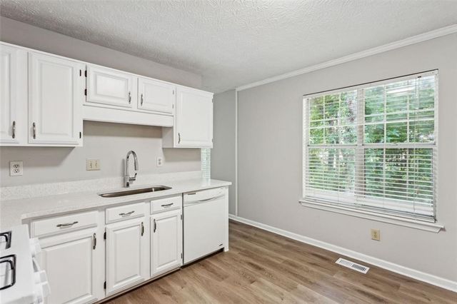 525 Abbotts Hill Lane, Johns Creek, GA 30097