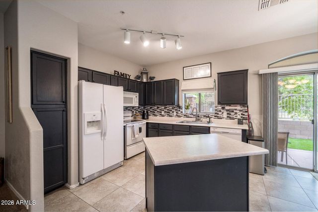 2024 S BALDWIN -- 100, Mesa, AZ 85209