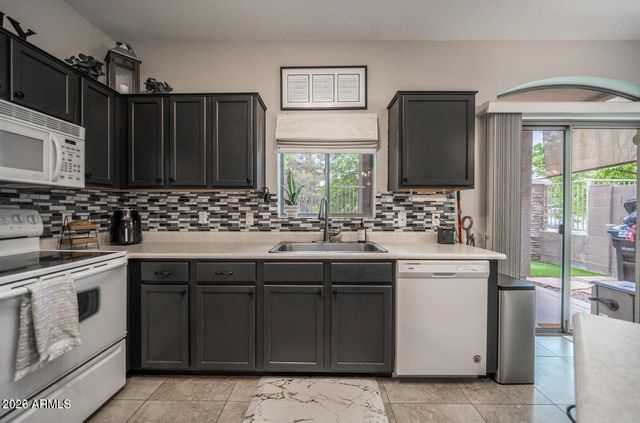 2024 S BALDWIN -- 100, Mesa, AZ 85209