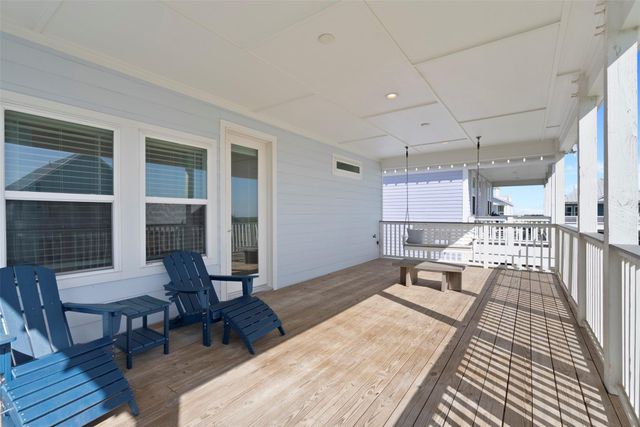 3807 Neptune, Galveston, TX 77554