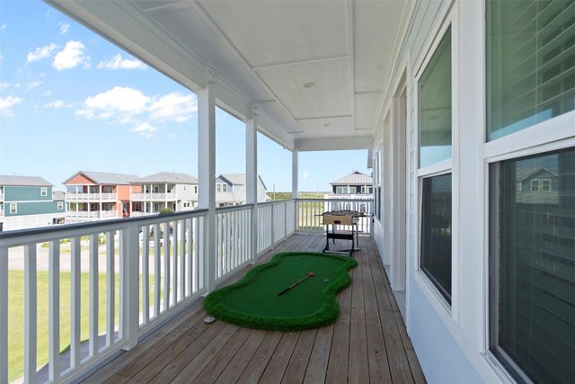 3807 Neptune, Galveston, TX 77554