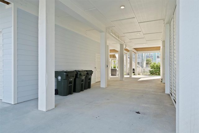 3807 Neptune, Galveston, TX 77554