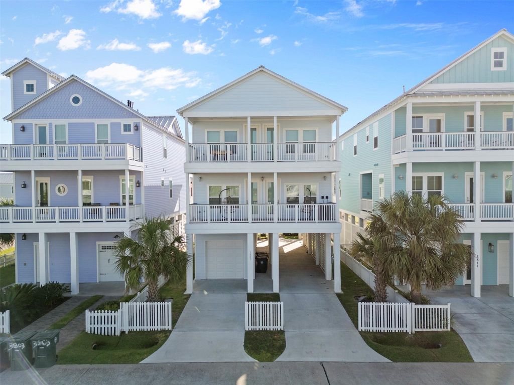 3807 Neptune, Galveston, TX 77554