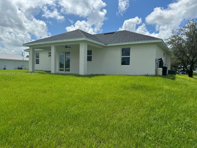 2044 Crawford Avenue N, Lehigh Acres, FL 33971