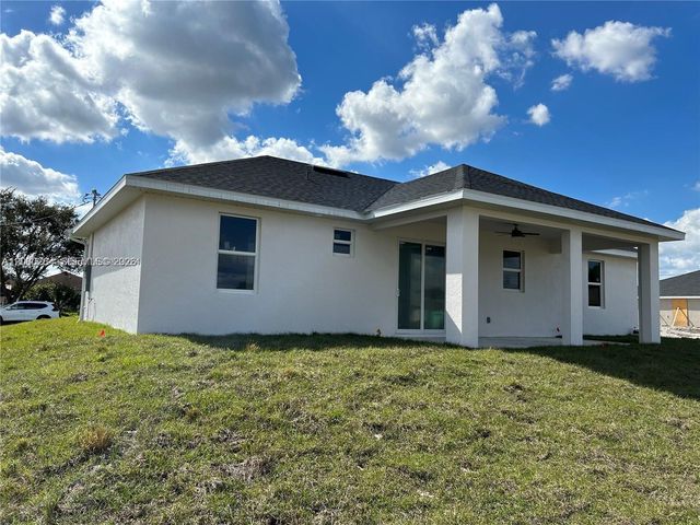 2044 Crawford Avenue N, Lehigh Acres, FL 33971